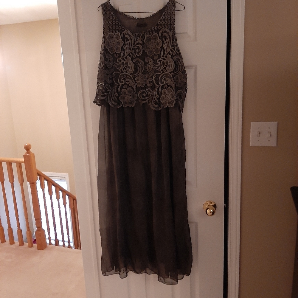 Ladies dress